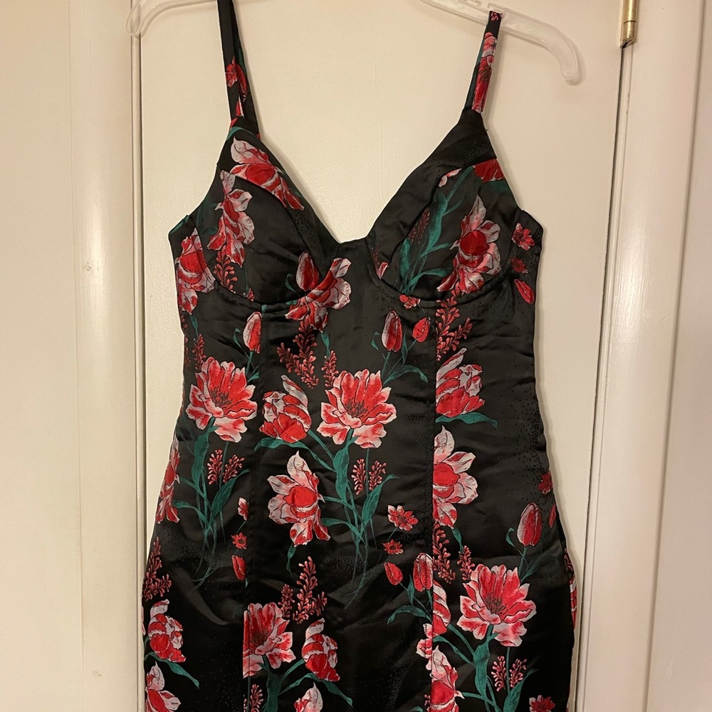 NWT superdown Black and Red Floral Dress